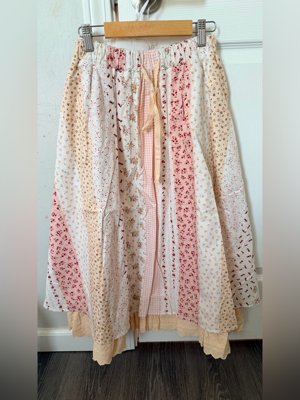 NWOT/Bohemian Patchwork Floral Midi Skirt in Cream and Pink
